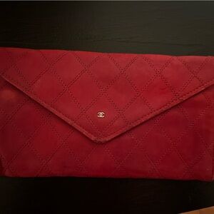 Chanel pouch